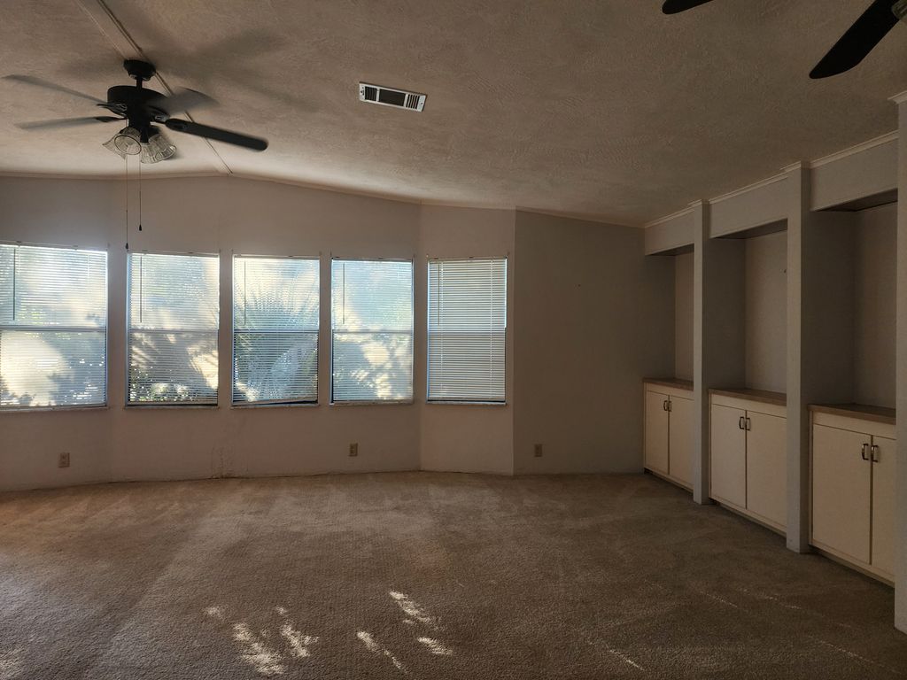 Photo of 106 Horseshoe Falls Dr, Ormond Beach, FL 32174 (MLS # 11618185)