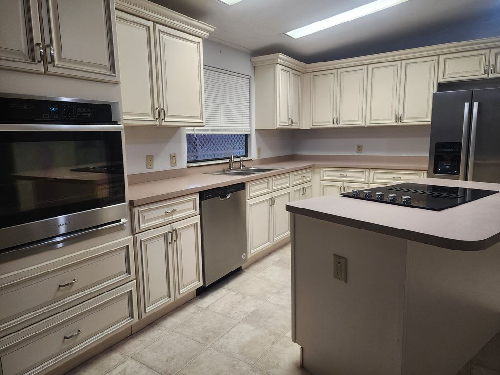 Photo of 106 Horseshoe Falls Dr, Ormond Beach, FL 32174 (MLS # 11618185)