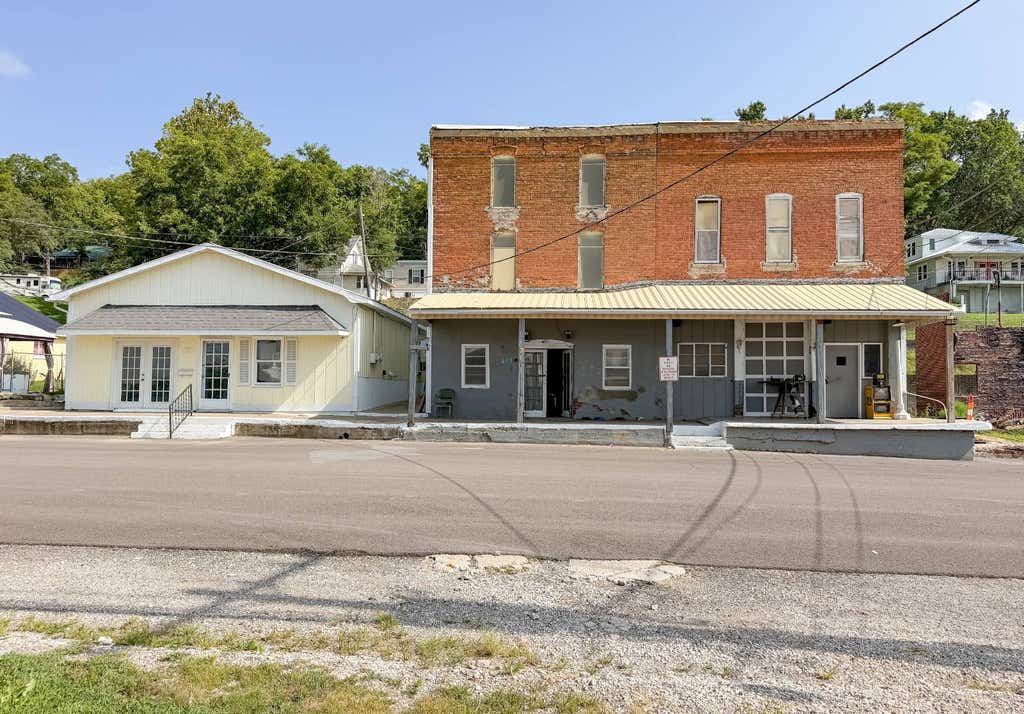 Photo of 107 E Harrison Street, Brunswick, MO 65236 (MLS # 11922649)