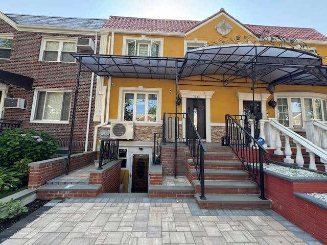 Photo of 7330 173rd Street, Fresh Meadows, NY 11366 (MLS # 11887493)