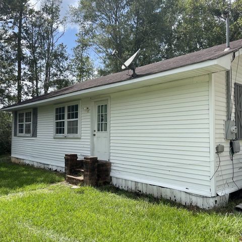 Photo of 20455 Perrilloux Rd, Livingston, LA 70754 (MLS # 11651546)