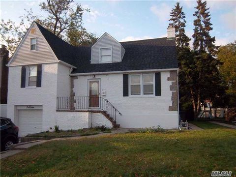 Photo of 19 Acorn Rd, East Rockaway, NY 11518 (MLS # 11695132)