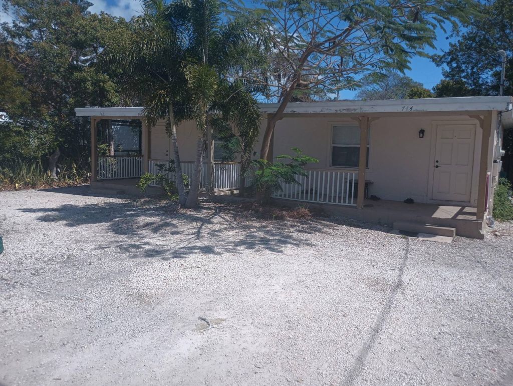 Photo of 746 50th St Gulf, Marathon, FL 33050 (MLS # 11681870)