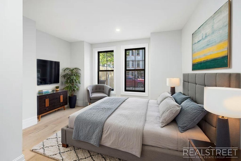 Photo of 1250 Jefferson Avenue #1, BROOKLYN, NY 11221 (MLS # 11667934)