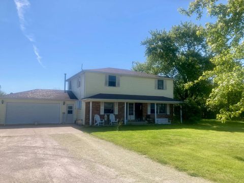 Photo of 5085 State Route 590, Oak Harbor, OH 43449 (MLS # 11801960)