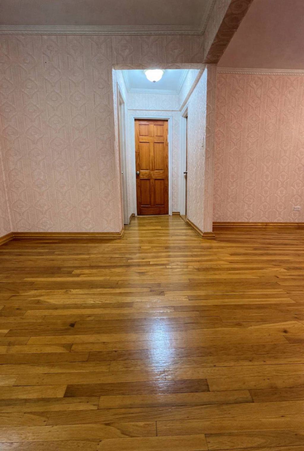 Photo of 8401 Main St #311, Queens, NY 11435 (MLS # 11654592)