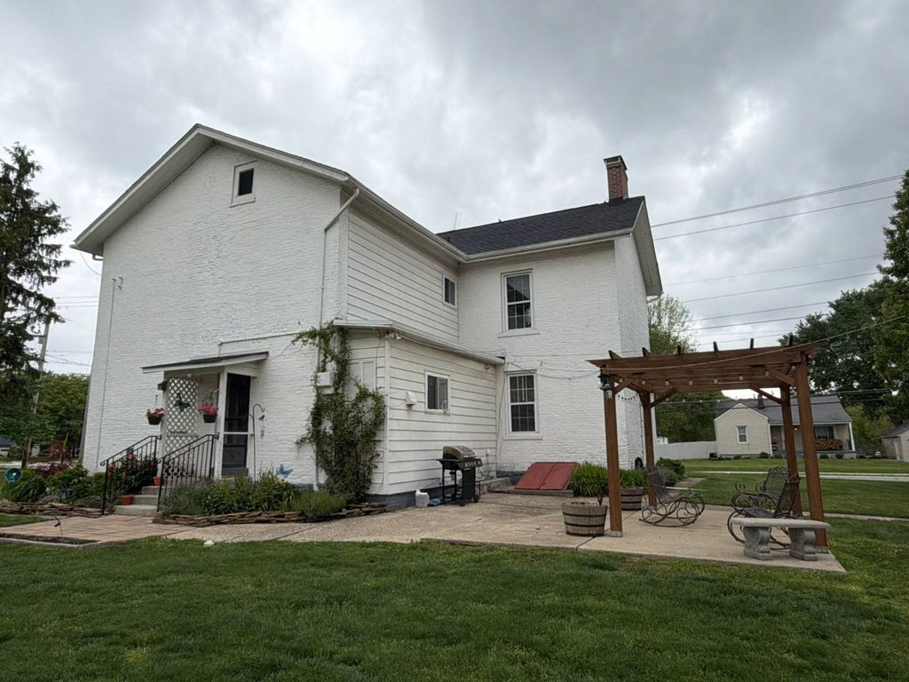 Photo of 2371 Holton Rd, Grove City, OH 43123 (MLS # 11740823)