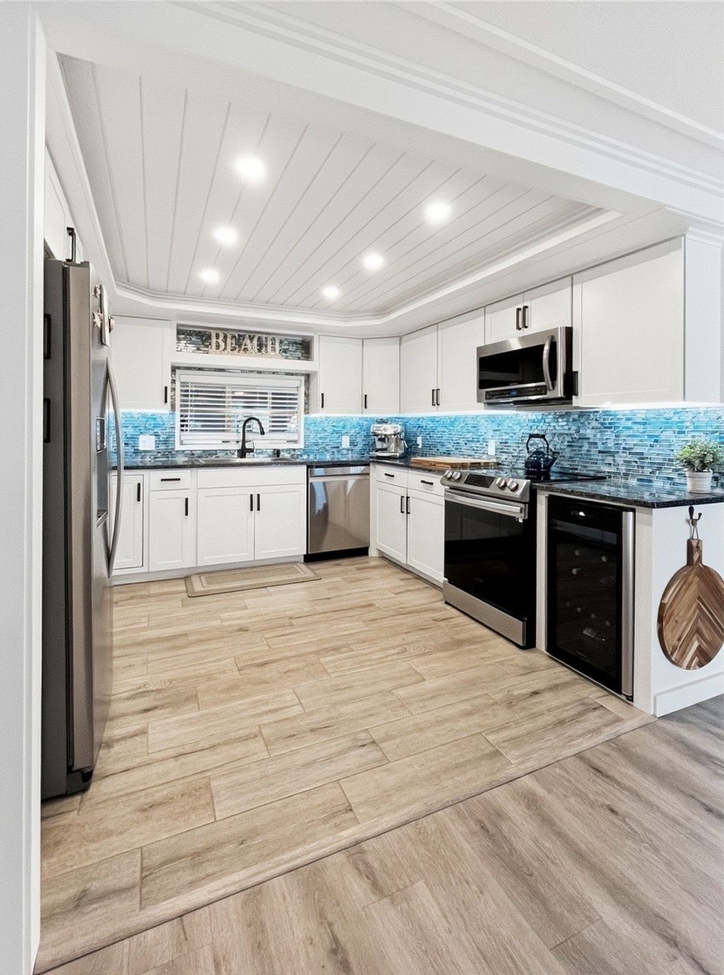 Photo of 43 Esper Ct, Ft Myers, FL 33912 (MLS # 11677254)