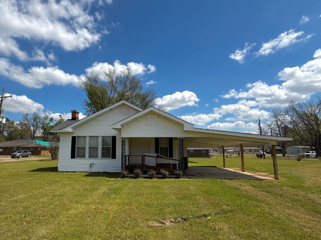 Photo of 218 North St, Mangham, LA 71259 (MLS # 11745719)
