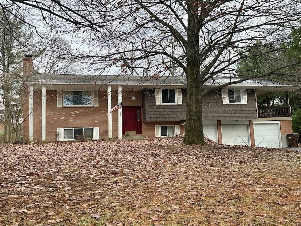 Photo of 5640 Winshire Ter, Dayton, OH 45440 (MLS # 11618642)