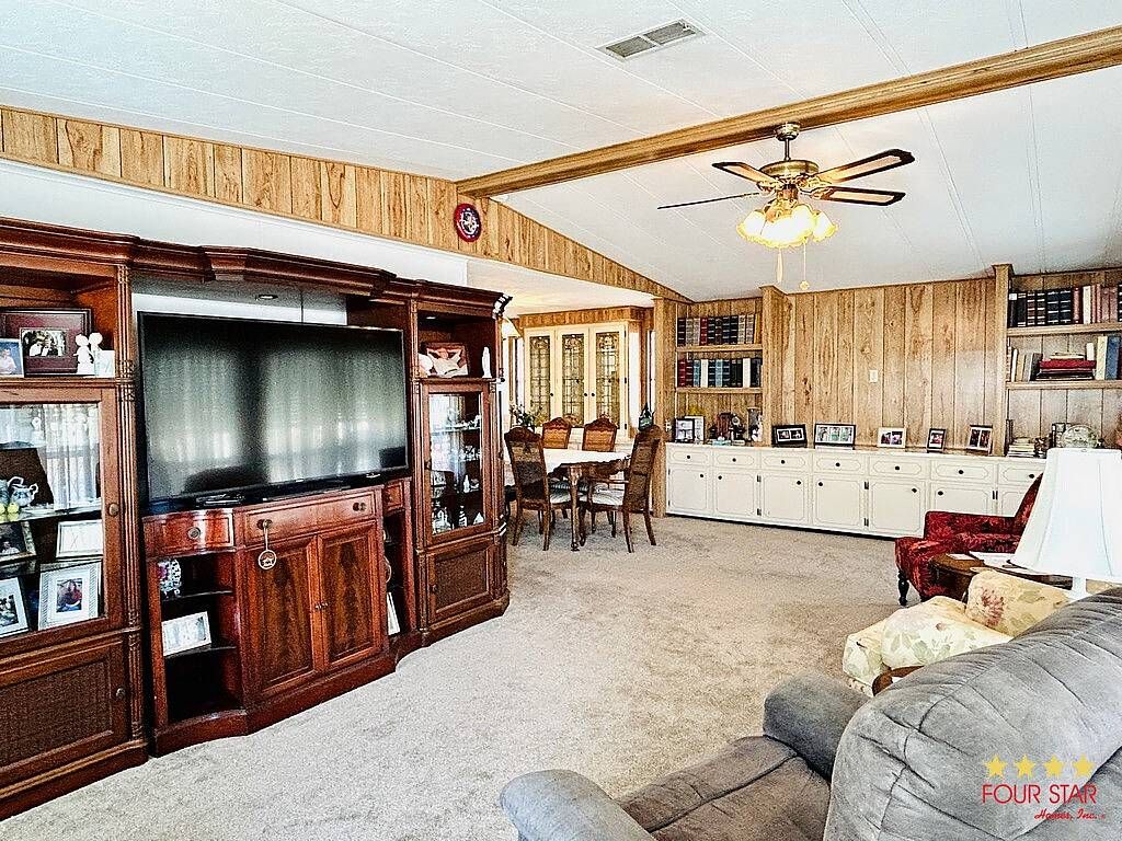 Photo of 83 Sea Fern Dr #111, Leesburg, FL 34788 (MLS # 11652487)