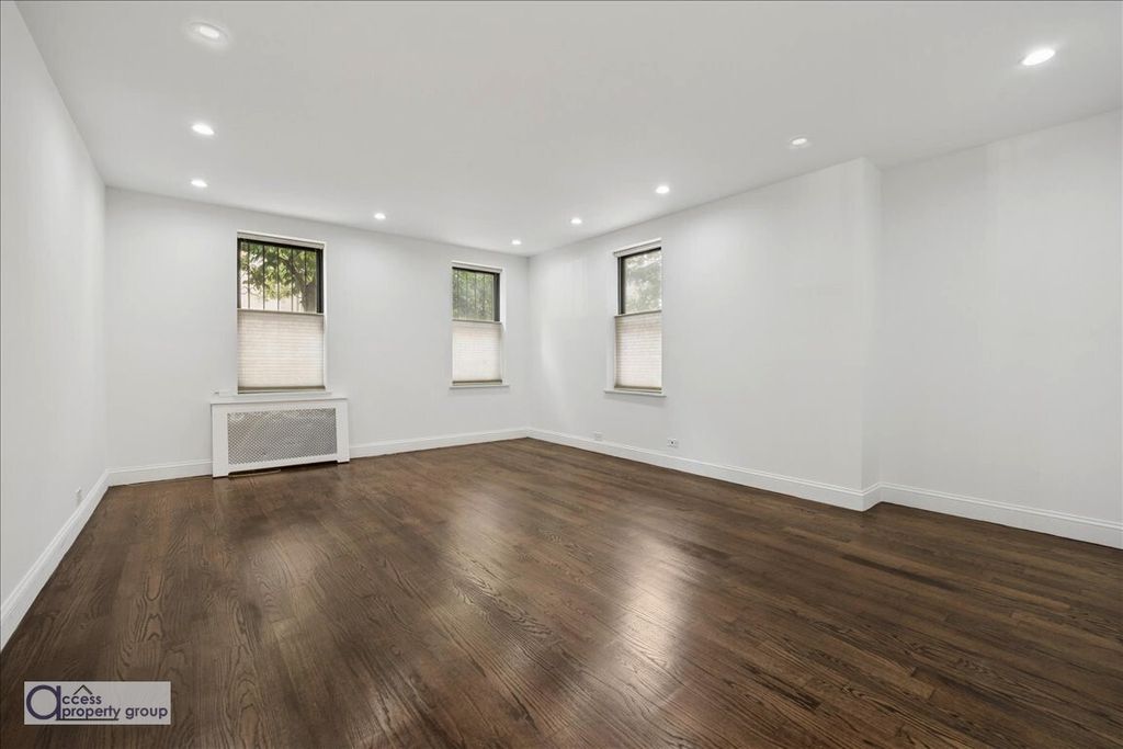 Photo of 98 Park Terrace East Ter #1E, New York, NY 10034 (MLS # 11593476)