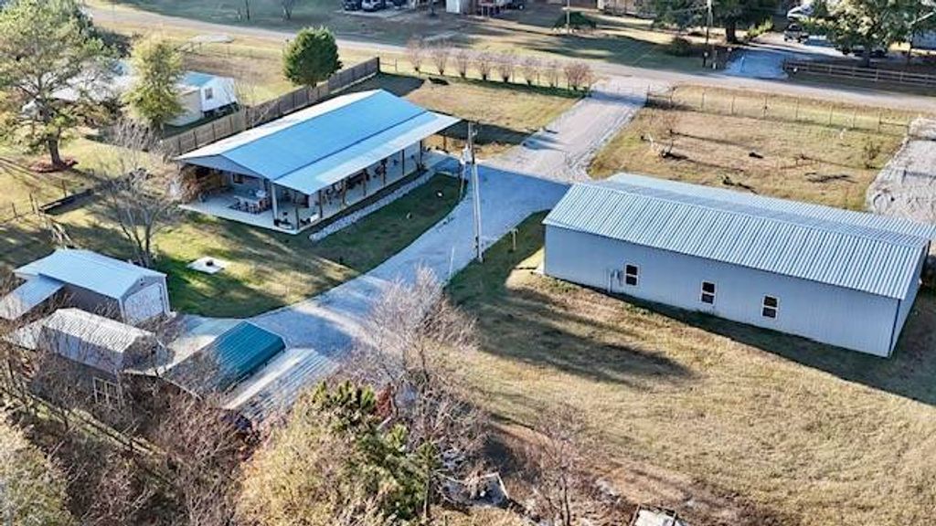 Photo of 172 Beach Road, Camden, AL 36726 (MLS # 11618341)