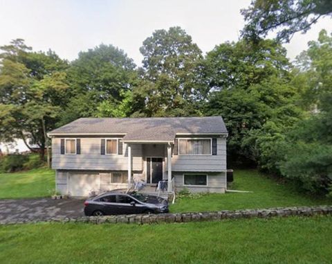 Photo of 25 Spring Drive, Mahopac, NY 10541 (MLS # 11737485)