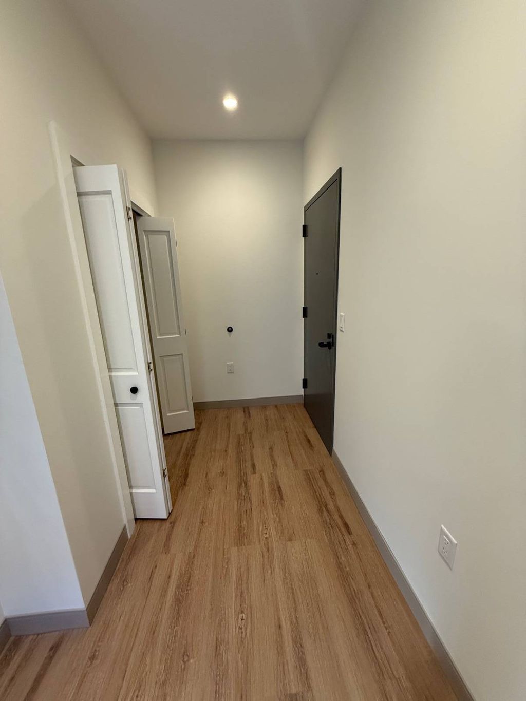 Photo of 1117 W Fayette Street #214, Syracuse, NY 13204 (MLS # 11655453)