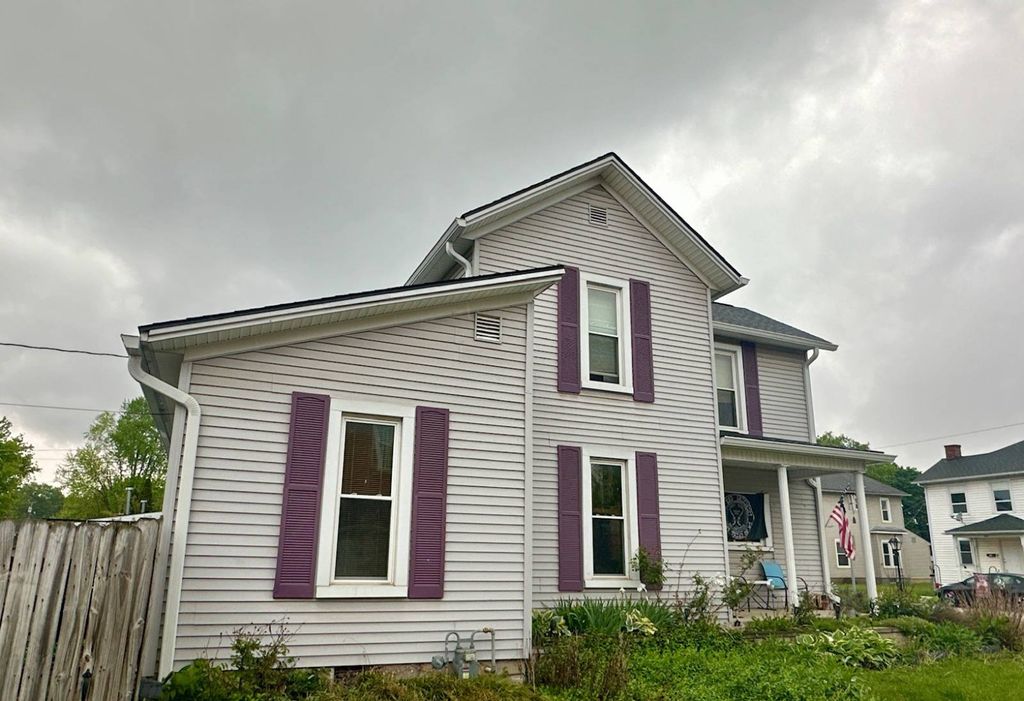 Photo of 901 Park Ave, Piqua, OH 45356 (MLS # 11742218)