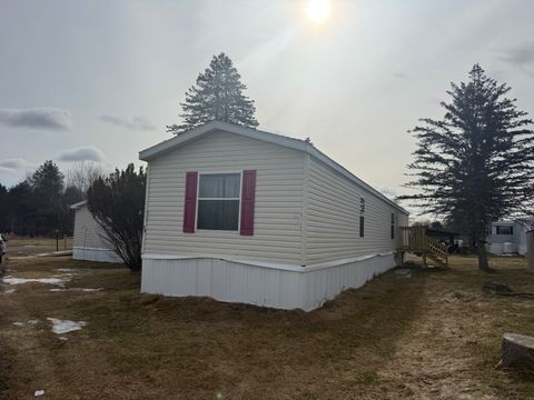 Photo of 708 Nys Rt 67 #32, Amsterdam, NY 12010 (MLS # 11676559)