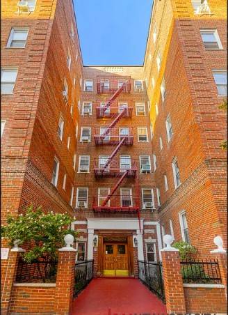 Photo of 63109 Saunders St #A8, Rego Park, NY 11374 (MLS # 11922444)