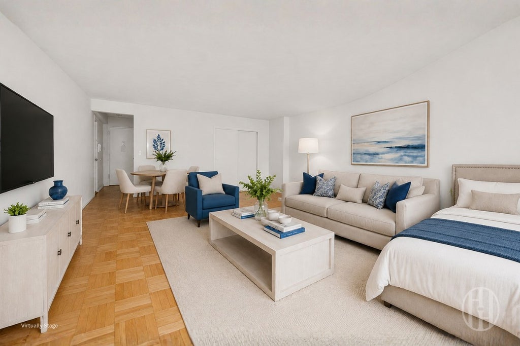 Photo of 155 East 34th Street #17C, New York, NY 10016 (MLS # 11834577)