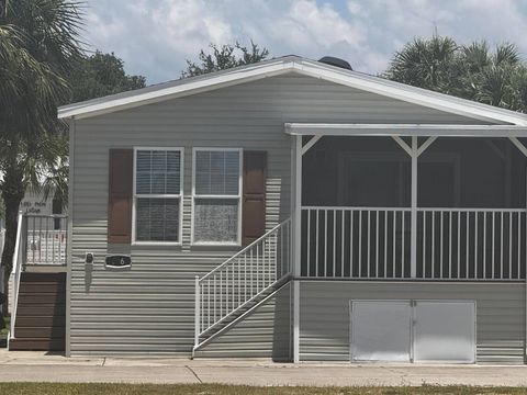 Photo of 206 Tercero Ln, Fort Myers, FL 33908 (MLS # 11742020)