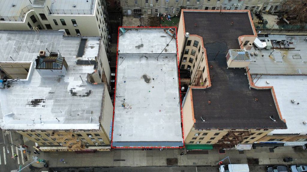 Photo of 870 East Tremont Avenue, Bronx, NY 10460 (MLS # 11681234)