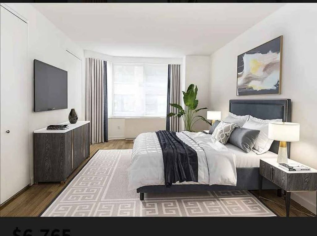 Photo of 320 38th St, New York, NY 10018 (MLS # 11654844)