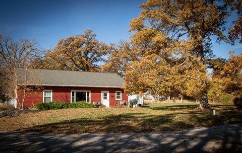 Photo of 431 E Knox Rd, Williamsfield, IL 61489 (MLS # 11604251)