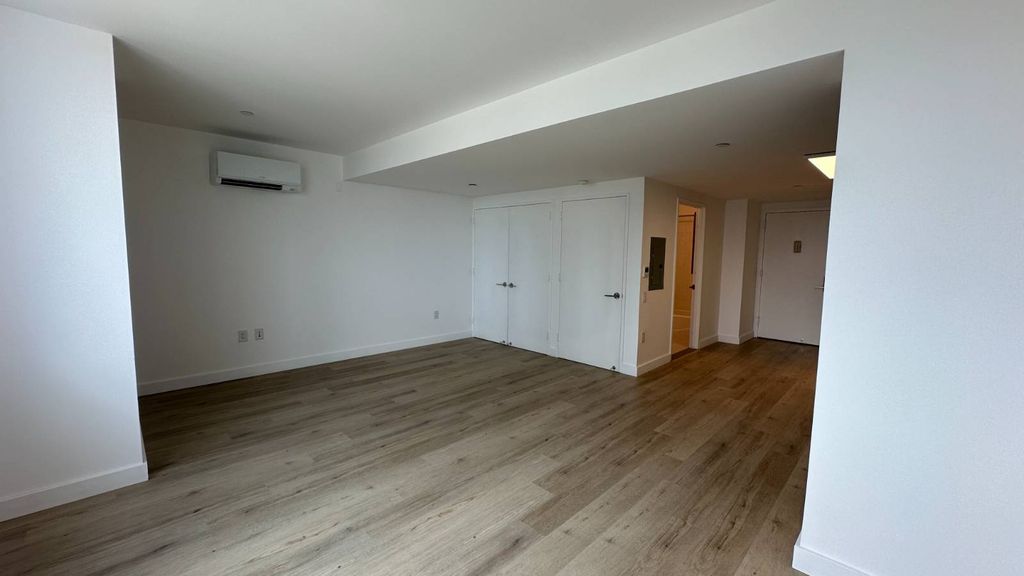 Photo of 11 Garden St #18A, New Rochelle, NY 10801 (MLS # 11652460)