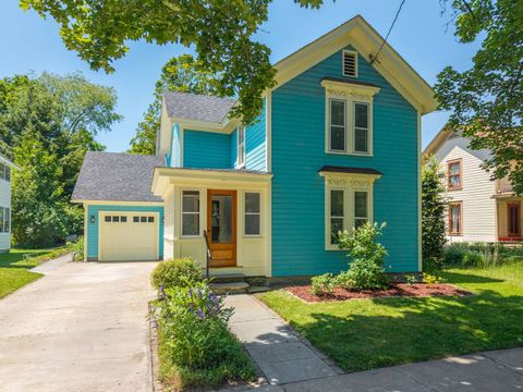 Photo of 36 Delaware St, Cooperstown, NY 13326 (MLS # 11530302)