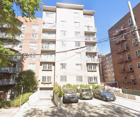 Photo of 13987 35 Ave #1B, Flushing, NY 11354 (MLS # 11728987)