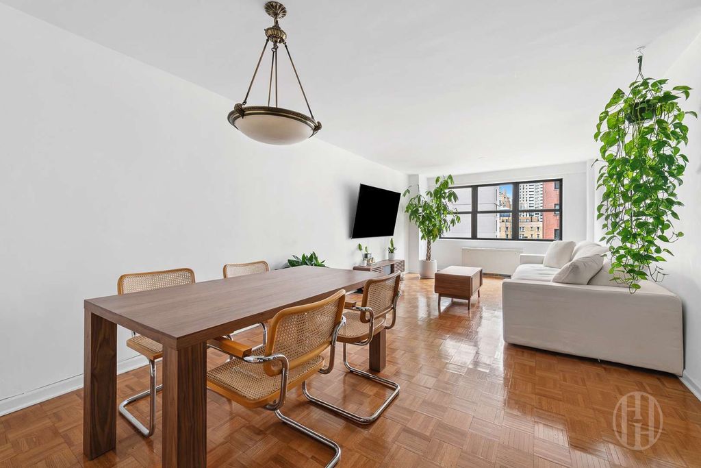 Photo of 201 East 28th Street #10L, New York, NY 10016 (MLS # 11735904)