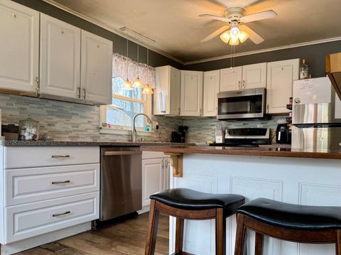 Photo of 204 Russell Rd, Hurley, NY 12443 (MLS # 11683912)