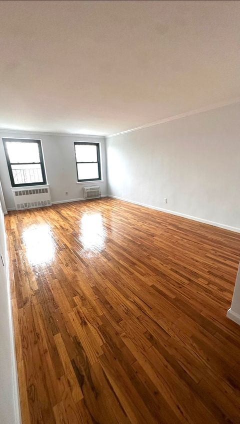 Photo of 210 Atlantic Ave #C3B, Lynbrook, NY 11563 (MLS # 11687360)