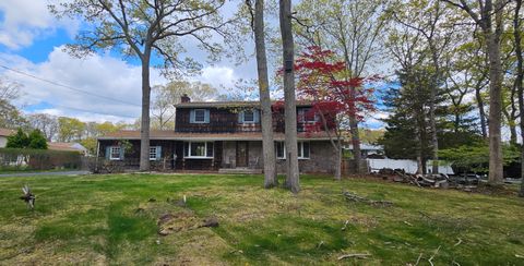 Photo of 61 Timber Point Road, Great River, NY 11739 (MLS # 11740787)