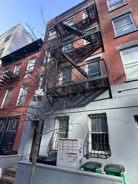Photo of 318 Bond Street, Brooklyn, NY 11231 (MLS # 11626317)