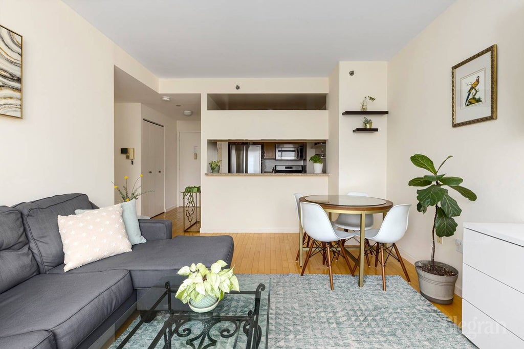 Photo of 250 East 30th Street #6D, New York, NY 10016 (MLS # 11849954)