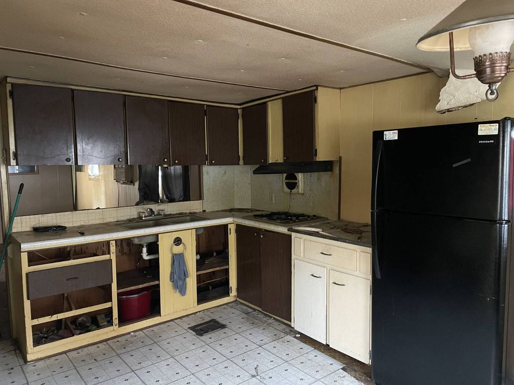 Photo of 413 Saratoga Road #21, Glenville, NY 12302 (MLS # 11678223)