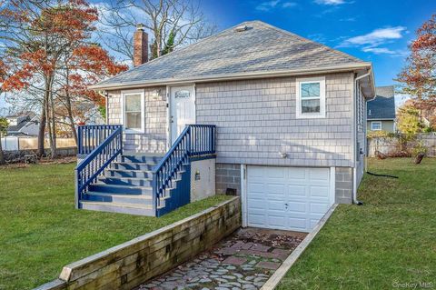 Photo of 15 Lafayette Drive, Shirley, NY 11967 (MLS # 11609258)