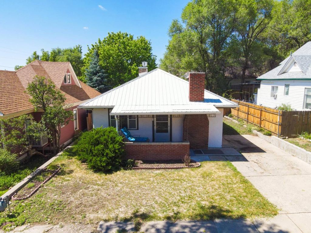Photo of 535 Rio Grande Ave, RATON, NM 87740 (MLS # 11859541)