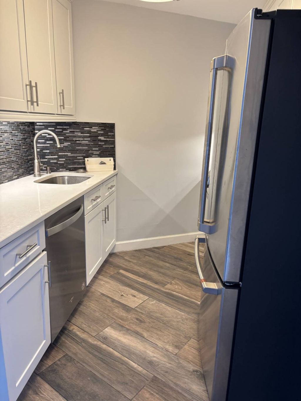 Photo of 2 Bay Club Dr #4R, Bayside, NY 11360 (MLS # 11619066)