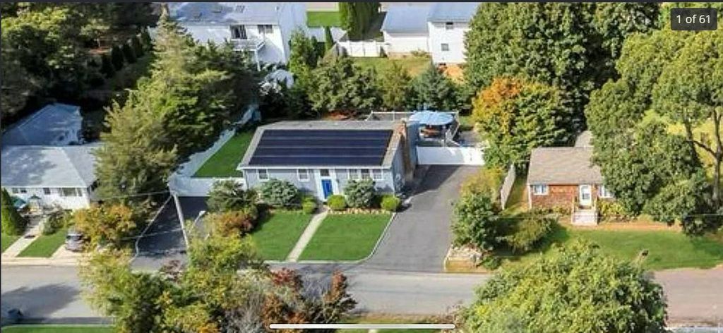 Photo of 401 20th St, WADING RIVER, NY 11792 (MLS # 11618657)