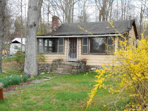 Photo of 213 Lake Shore Dr, Pine Bush, NY 12566 (MLS # 11694895)