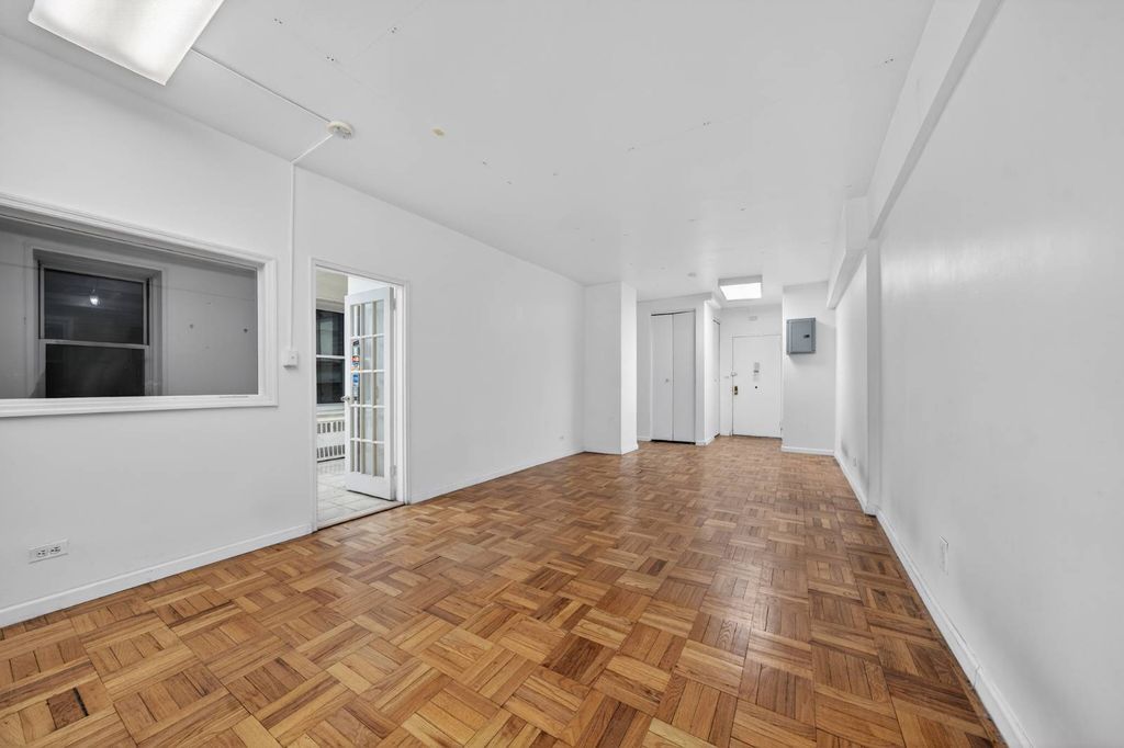 Photo of 14205 Roosevelt Ave #134, Flushing, NY 11354 (MLS # 11677307)