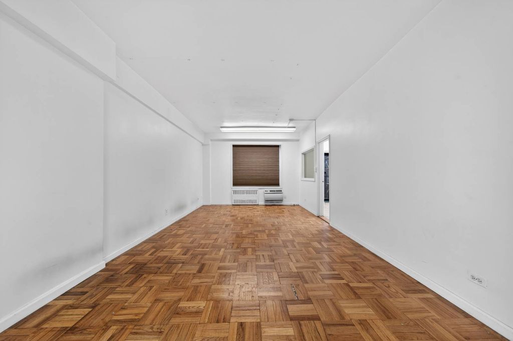 Photo of 14205 Roosevelt Ave #134, Flushing, NY 11354 (MLS # 11677307)