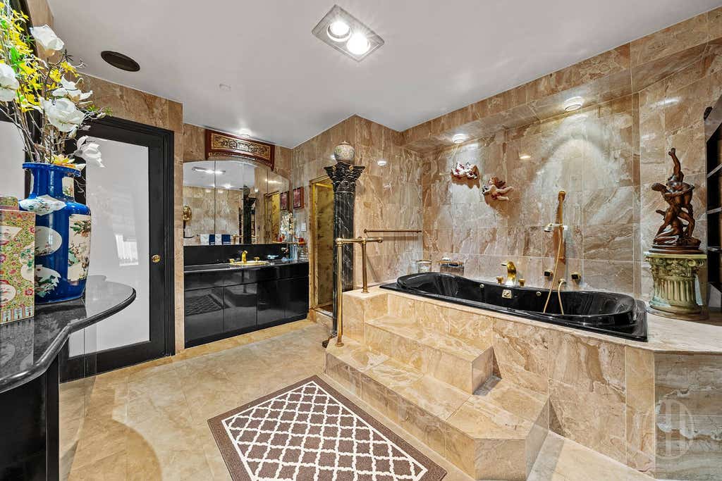 Photo of 205 East 22nd Street #2L, New York, NY 10010 (MLS # 11802652)