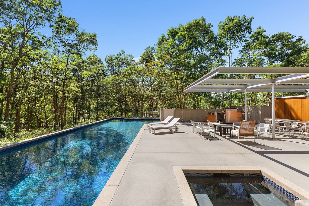 Photo of 1052 Noyac Path, Water Mill, NY 11976 (MLS # 11681245)