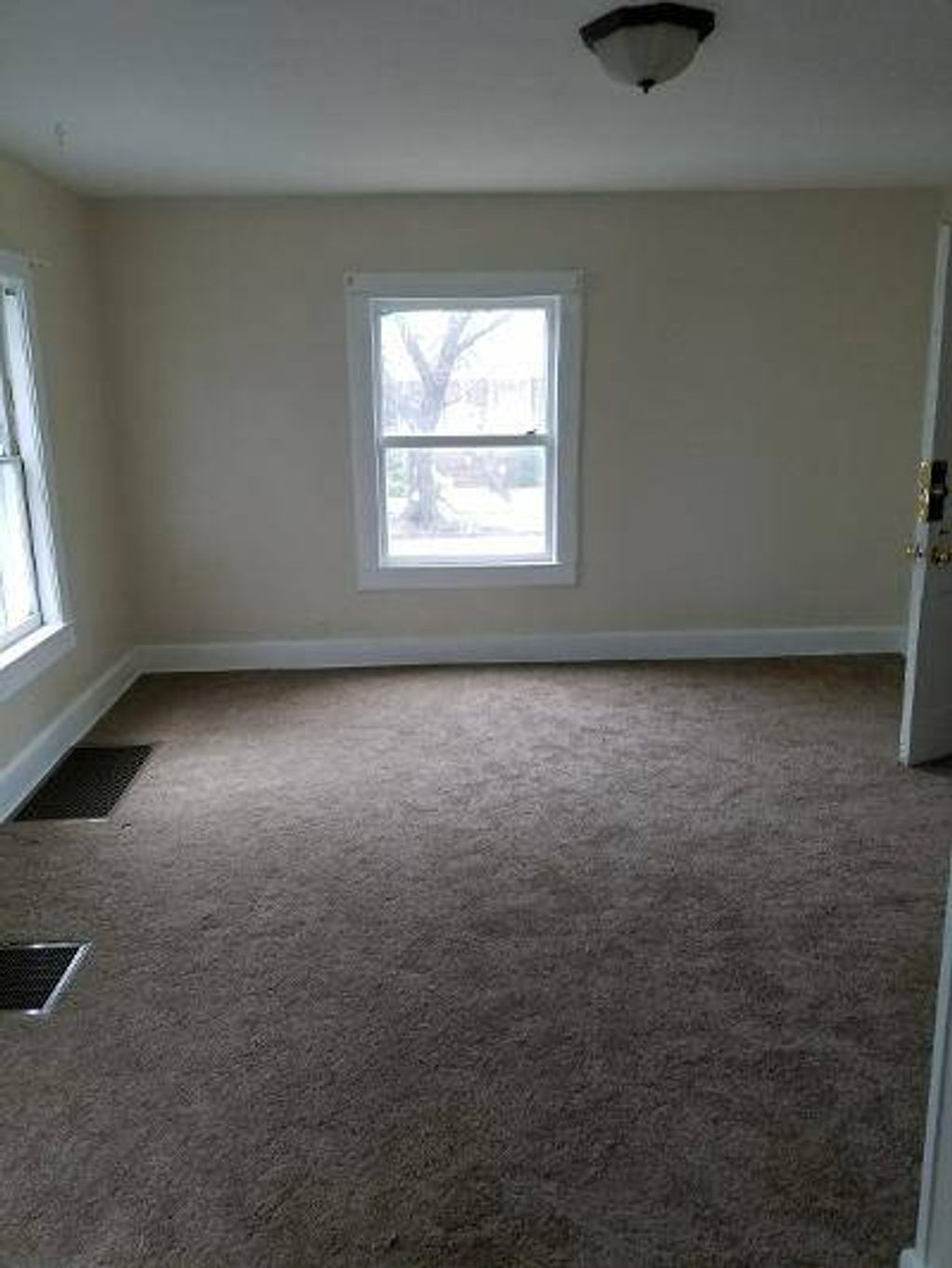 Photo of 81 Baldwin St, Binghamton, NY 13903 (MLS # 11683470)