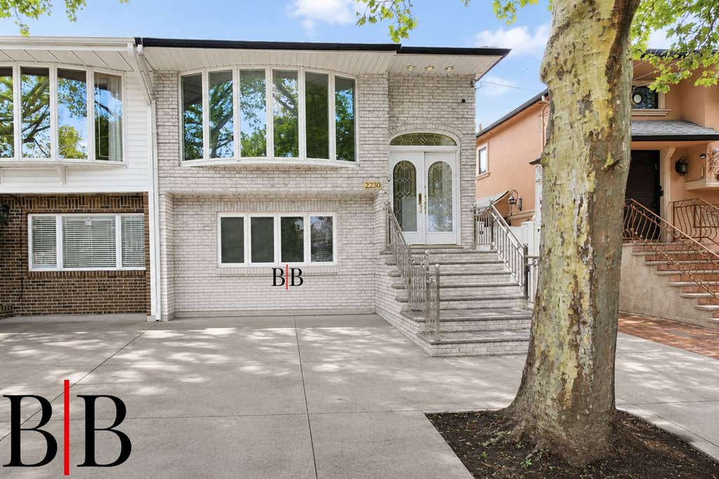 Photo of 2230 National Drive, Brooklyn, NY 11234 (MLS # 11927914)