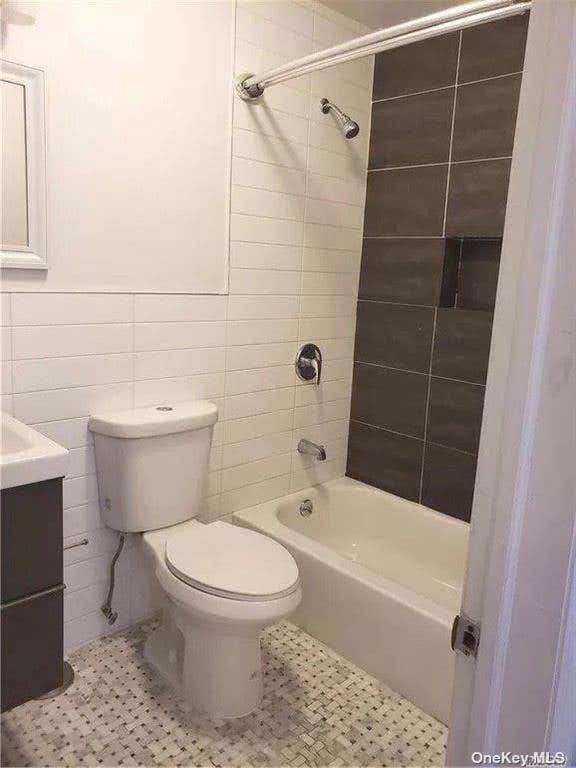 Photo of 949 E 89th Street, Brooklyn, NY 11236 (MLS # 11688870)