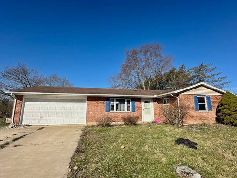 Photo of 1105 Hilltop Ave, Sidney, OH 45365 (MLS # 11670303)